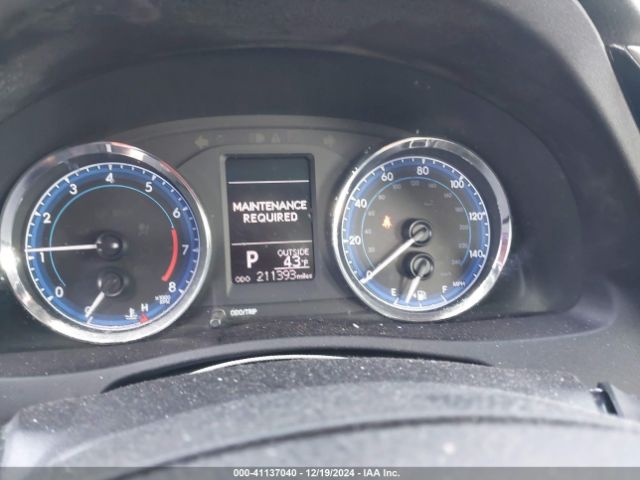 2T1BURHE7KC201338 Toyota COROLLA LE