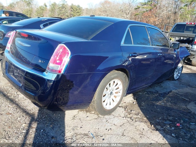 Chrysler 300 2014 2C3CCAAG4EH376214 Image 4