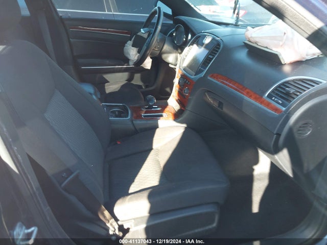 Chrysler 300 2014 2C3CCAAG4EH376214 Image 5