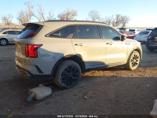 5XYRKDLF4PG164946 KIA SORENTO SX