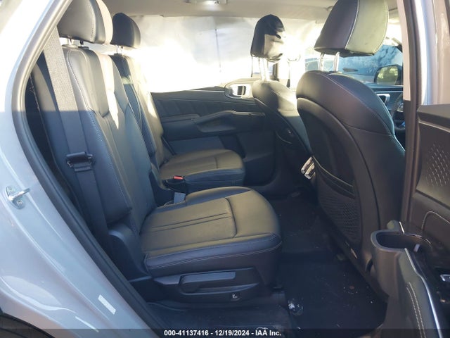 5XYRKDLF4PG164946 KIA SORENTO SX