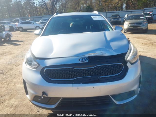 KNDCB3LC9H5088222 KIA NIRO LX