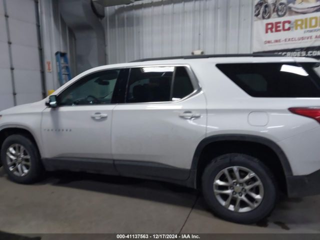 1GNEVGKW8LJ230702 Chevrolet Traverse Awd Lt Cloth