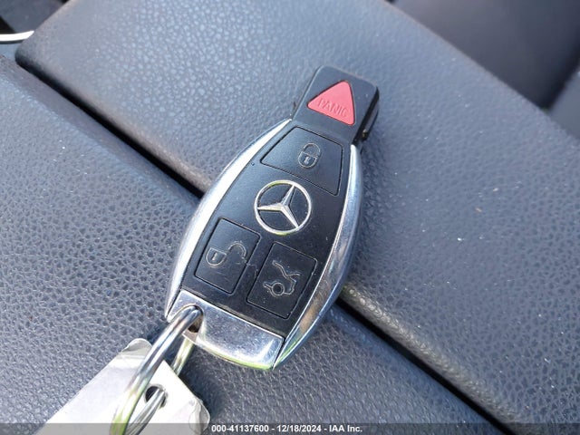 Mercedes-Benz C 250 2014 WDDGJ4HBXEG287375 Image 11