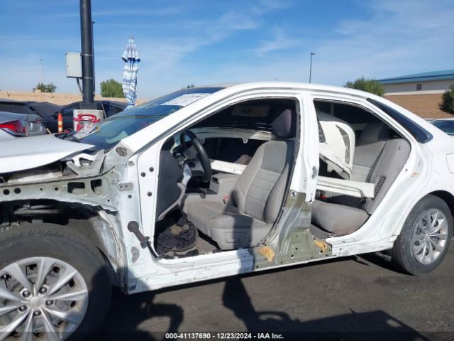 4T1BD1FK2HU209655 Toyota Camry Hybrid Le