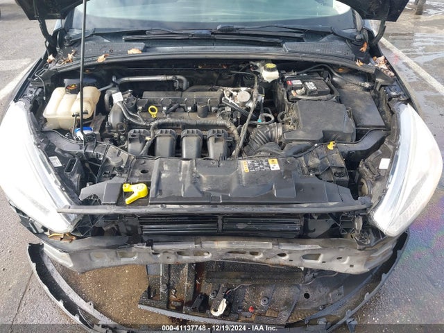 Ford FOCUS SE 2017 1FADP3F22HL291947 Image 10