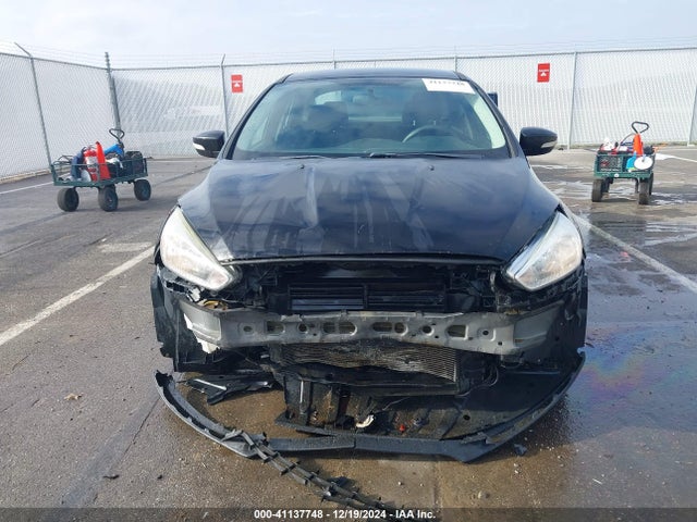 Ford FOCUS SE 2017 1FADP3F22HL291947 Image 13