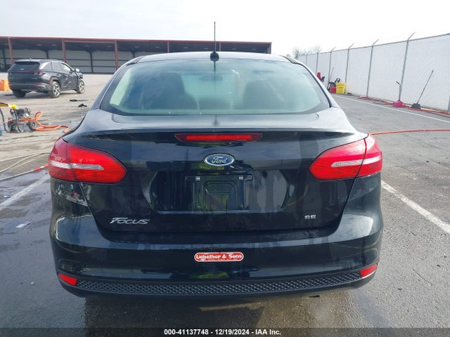 Ford FOCUS SE 2017 1FADP3F22HL291947 Image 17