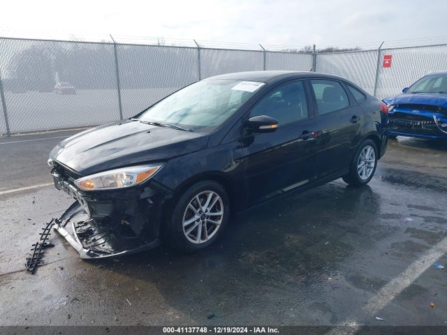 Ford FOCUS SE 2017 1FADP3F22HL291947 Image 2