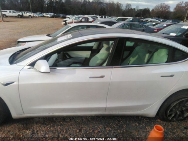 5YJ3E1EB1KF513163 Tesla Model 3 Long Range/performance