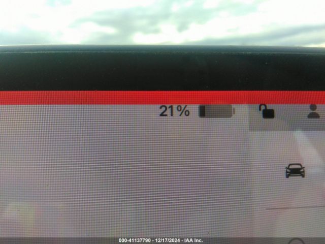 5YJ3E1EB1KF513163 Tesla Model 3 Long Range/performance