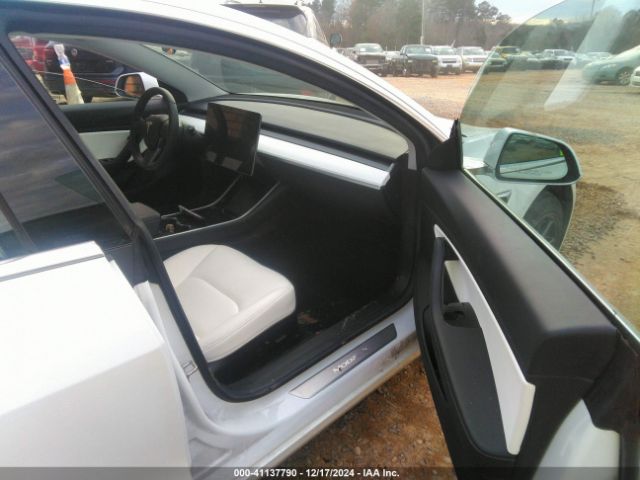 5YJ3E1EB1KF513163 Tesla Model 3 Long Range/performance