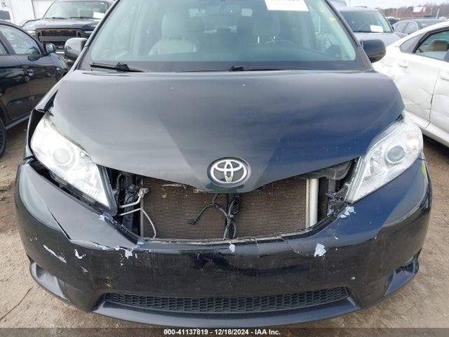 Toyota Sienna Xle/limited 2015 5TDDK3DC2FS116159 Image 13