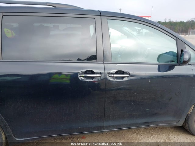 Toyota Sienna Xle/limited 2015 5TDDK3DC2FS116159 Image 14