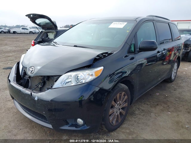 Toyota Sienna Xle/limited 2015 5TDDK3DC2FS116159 Image 2