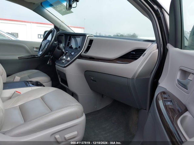 Toyota Sienna Xle/limited 2015 5TDDK3DC2FS116159 Image 5