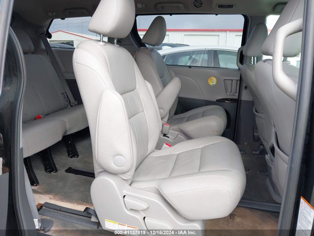 Toyota Sienna Xle/limited 2015 5TDDK3DC2FS116159 Image 8