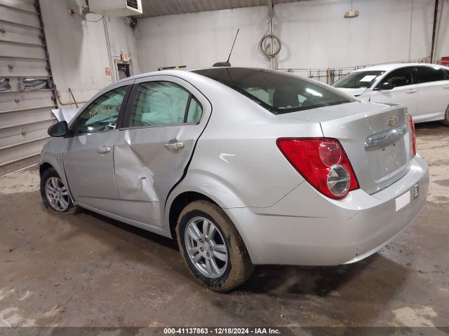 1G1JC5SG9F4133627 Chevrolet Sonic Lt Auto