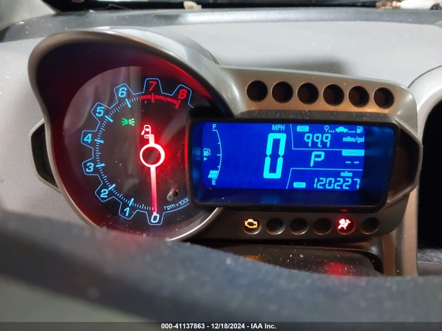 1G1JC5SG9F4133627 Chevrolet Sonic Lt Auto