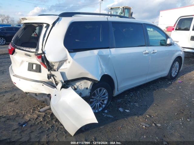 5TDYZ3DC3HS772192 Toyota Sienna Xle/limited