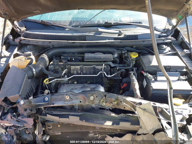 Chrysler 200 Limited 2015 1C3CCCAB2FN598341 Image 10