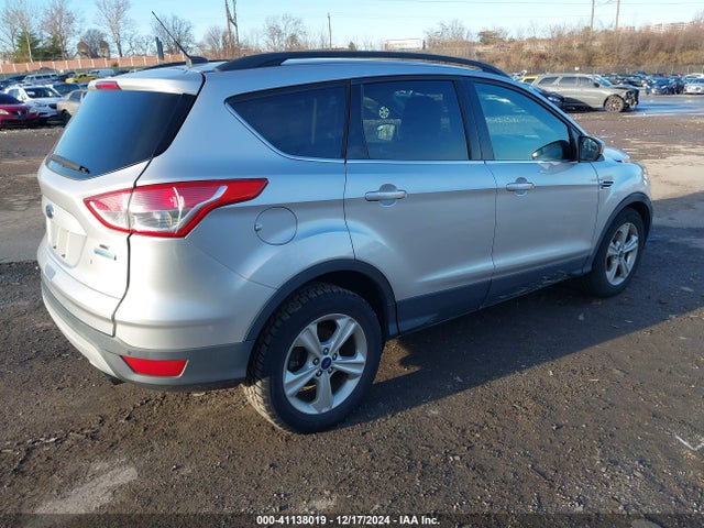 1FMCU0GX0FUA72804 Ford ESCAPE SE