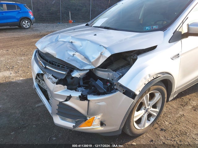 1FMCU0GX0FUA72804 Ford ESCAPE SE