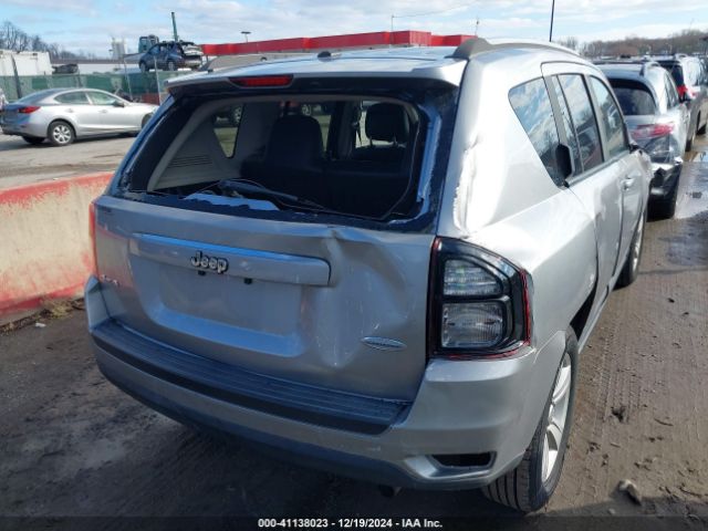 1C4NJDEB5GD713905 Jeep Compass Latitude