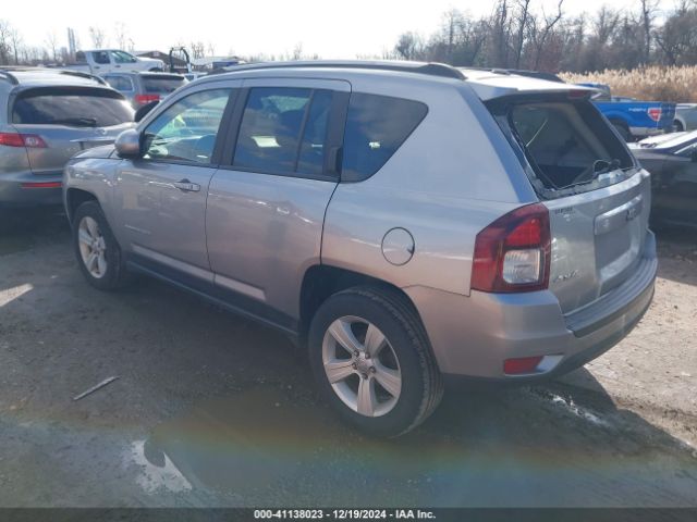 1C4NJDEB5GD713905 Jeep Compass Latitude