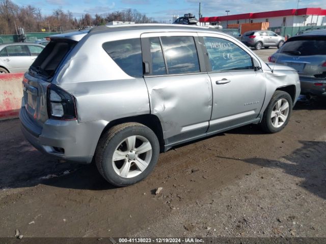 1C4NJDEB5GD713905 Jeep Compass Latitude