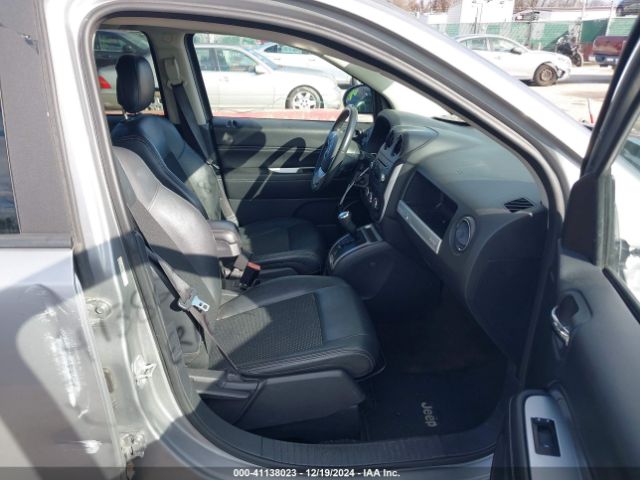 1C4NJDEB5GD713905 Jeep Compass Latitude