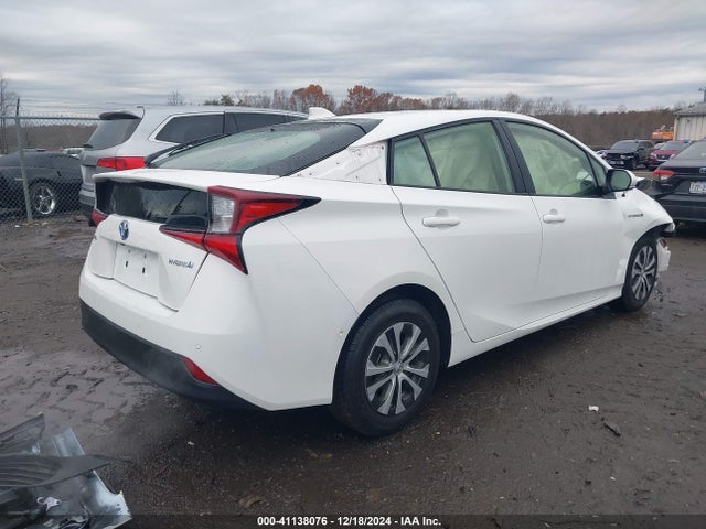 JTDKAMFU3N3188445 Toyota Prius Le