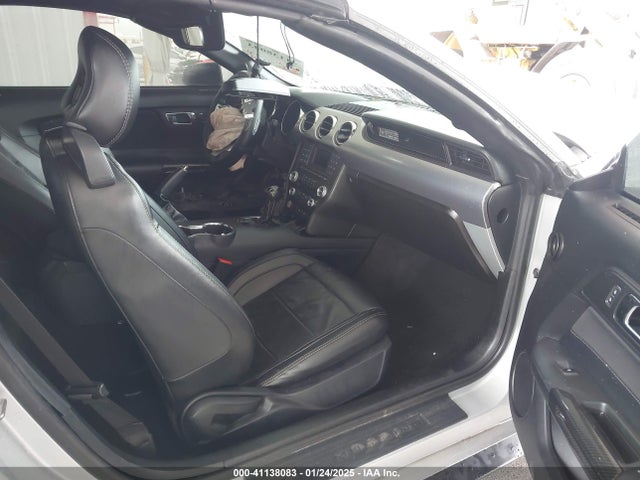 1FATP8EM3G5216124 Ford Mustang V6