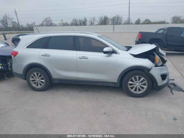 5XYPG4A56HG201659 KIA Sorento 3.3l Lx