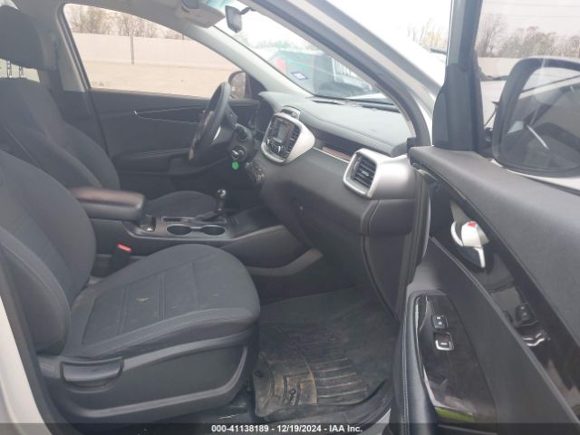 5XYPG4A56HG201659 KIA Sorento 3.3l Lx