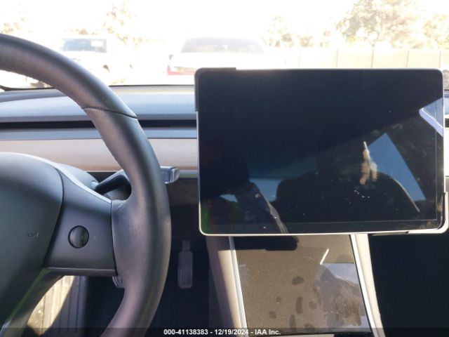 5YJ3E1EB3KF406552 Tesla Model 3 Long Range/performance
