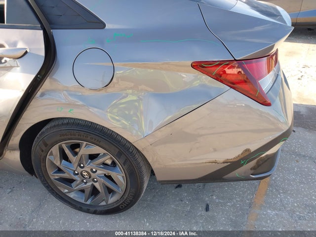 KMHLM4DGXRU753682 Hyundai ELANTRA SEL