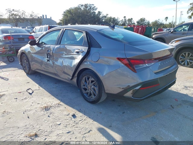 KMHLM4DGXRU753682 Hyundai ELANTRA SEL