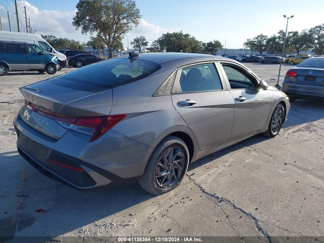 KMHLM4DGXRU753682 Hyundai ELANTRA SEL