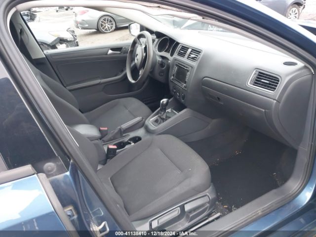 3VW2K7AJ5FM406555 Volkswagen Jetta 2.0l S