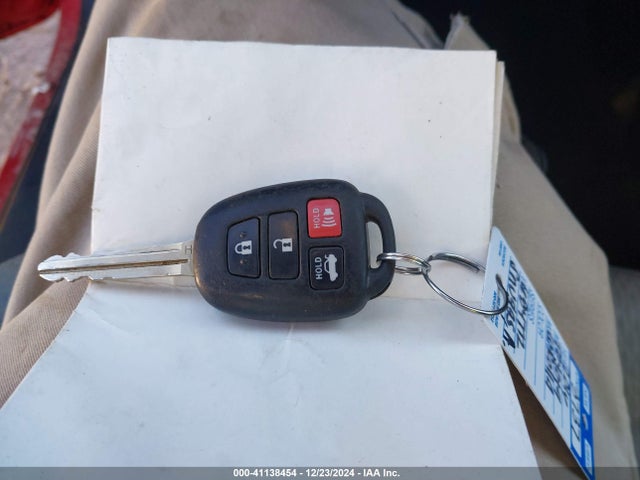 Toyota COROLLA LE 2016 2T1BURHE5GC684772 Image 11