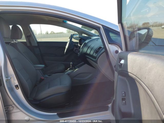 KNAFK4A65G5535656 KIA FORTE LX