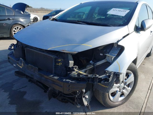 KNAFK4A65G5535656 KIA FORTE LX