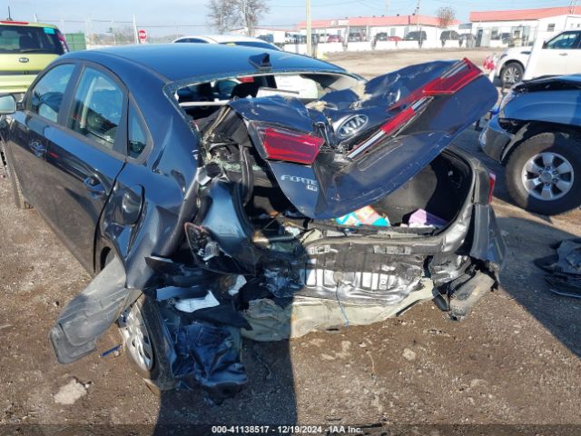 3KPF24AD6ME407184 KIA FORTE FE