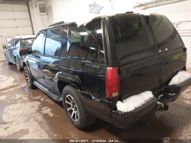 2000 CADILLAC ESCALADE 1GYEK13R6YR138871 Photo 2