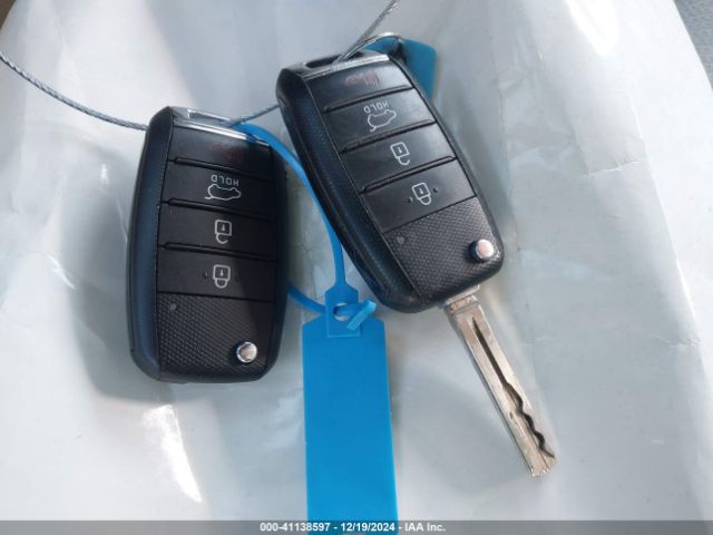 KNDMA5C14H6278702 KIA Sedona L