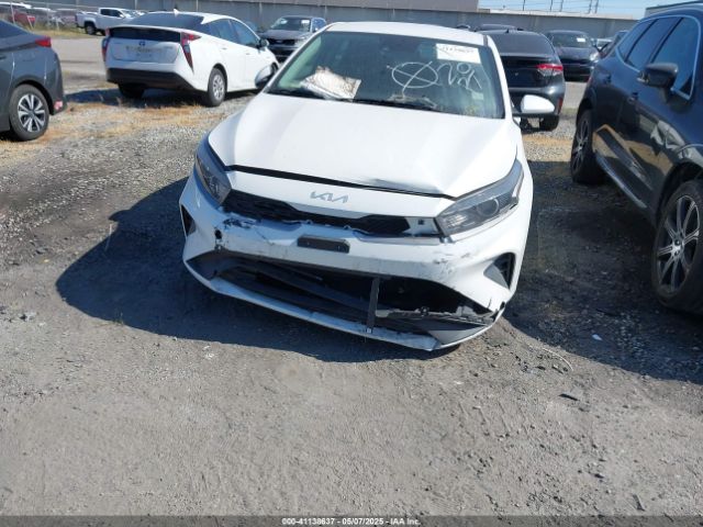 3KPF24AD1NE474373 KIA Forte Lxs