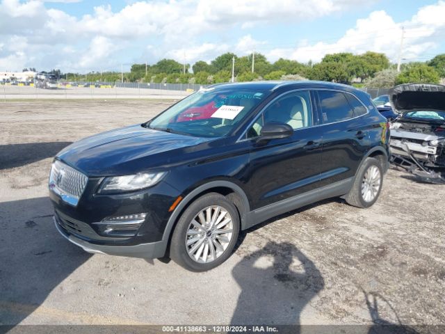 5LMCJ1C95KUL50464 Lincoln Mkc Standard