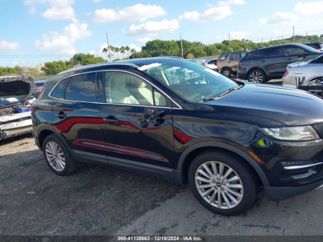 5LMCJ1C95KUL50464 Lincoln Mkc Standard