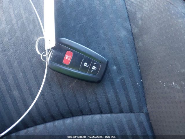 JTDKARFU3G3010339 Toyota Prius Three